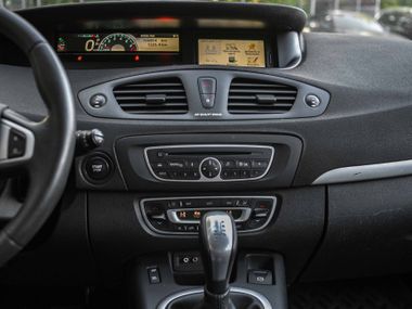 Renault Scenic 2011 года, 150 757 км - вид 9