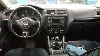 Volkswagen Jetta 2013 года, 418 121 км - вид 5