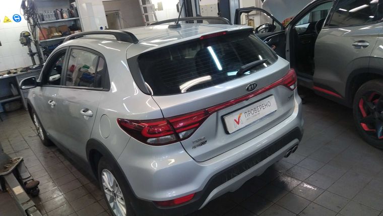 Kia Rio X-Line 2018 года, 82 320 км - вид 4