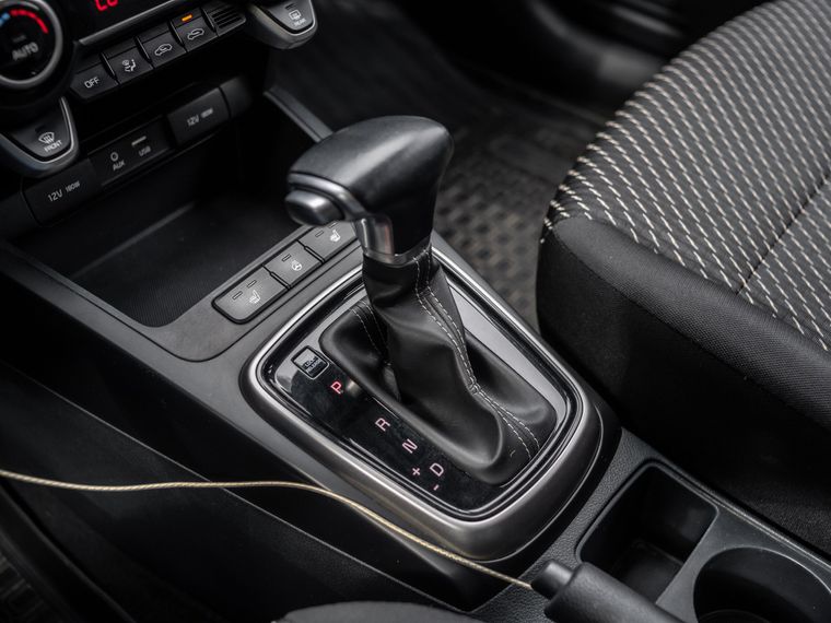 Kia Rio X-Line 2018 года, 82 320 км - вид 11
