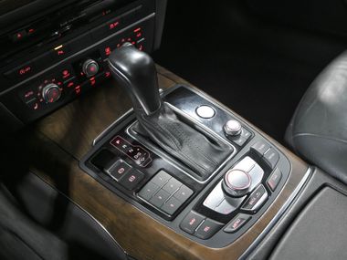 Audi A6 2015 года, 217 000 км - вид 13