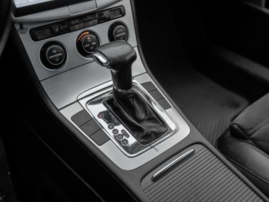 Volkswagen Passat 2008 года, 233 552 км - вид 8