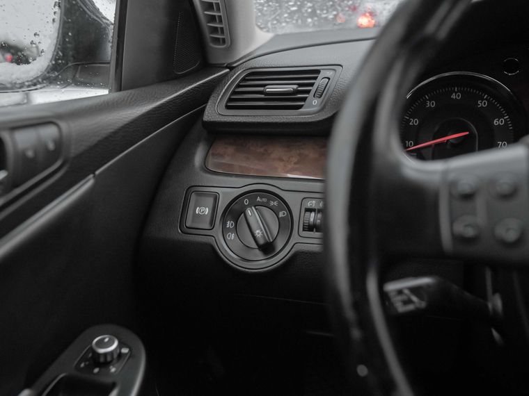 Volkswagen Passat 2008 года, 233 552 км - вид 10