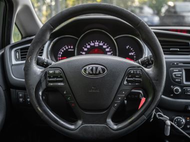 KIA Ceed 2012 года, 287 000 км - вид 6