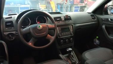 Skoda Yeti 2012 года, 228 279 км - вид 5