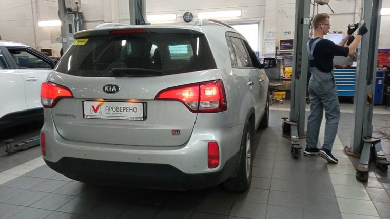 KIA Sorento 2020 года, 201 928 км - вид 3