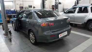 Mitsubishi Lancer 2011 года, 239 112 км - вид 4