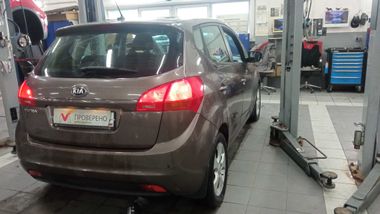 KIA Venga 2013 года, 147 134 км - вид 4