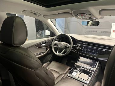 Audi Q8 2019 года, 153 013 км - вид 9