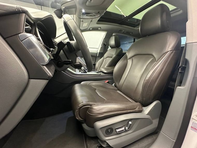 Audi Q8 2019 года, 153 013 км - вид 11