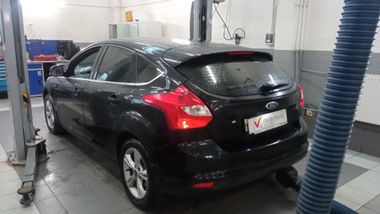 Ford Focus 2012 года, 227 812 км - вид 4