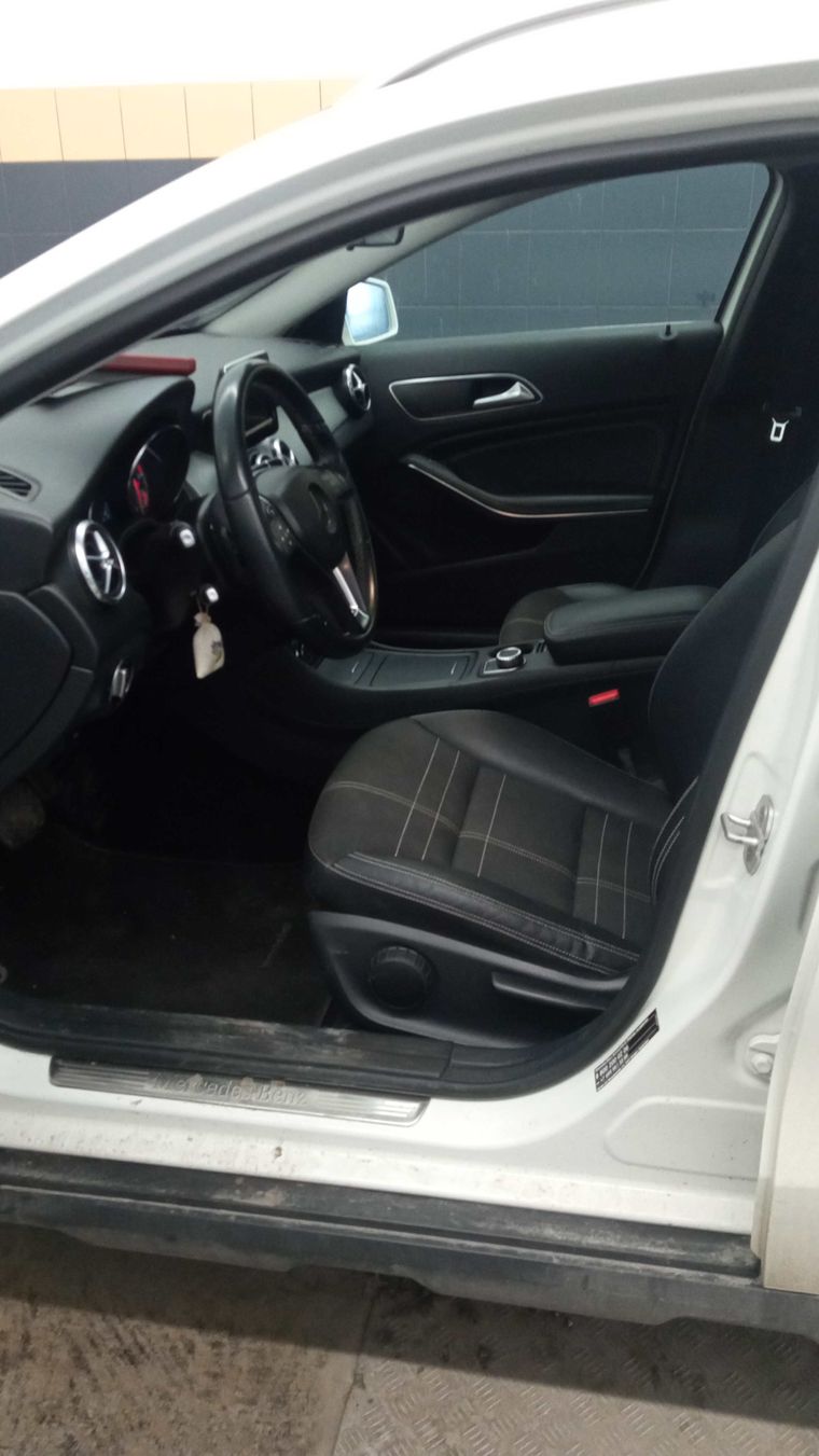 Mercedes-Benz GLA-класс 2015 года, 92 815 км - вид 5