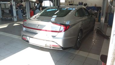 Hyundai Sonata 2020 года, 150 000 км - вид 3