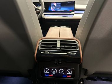 BMW 5 серия 2023 года, 9 554 км - вид 18