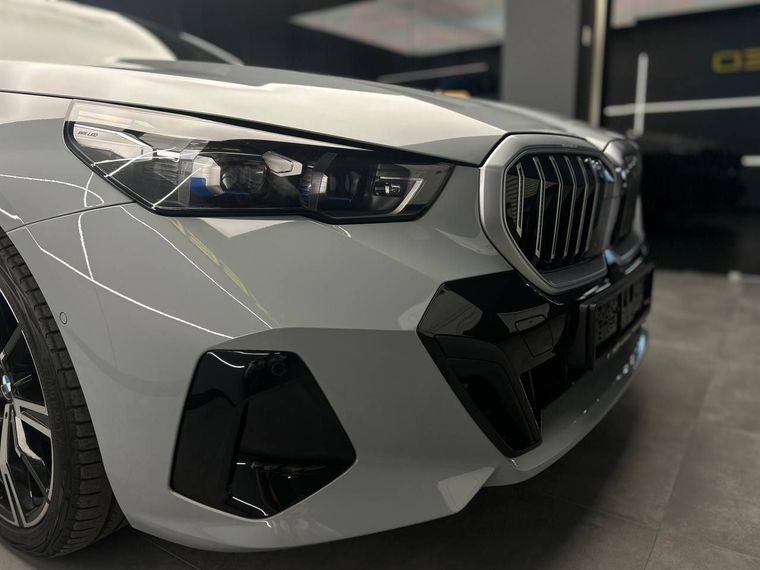 BMW 5 серия 2023 года, 9 554 км - вид 31