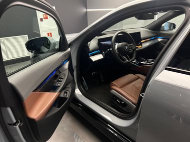 BMW 5 серия 2023 года, 9 554 км - вид 16