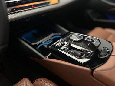 BMW 5 серия 2023 года, 9 554 км - вид 17