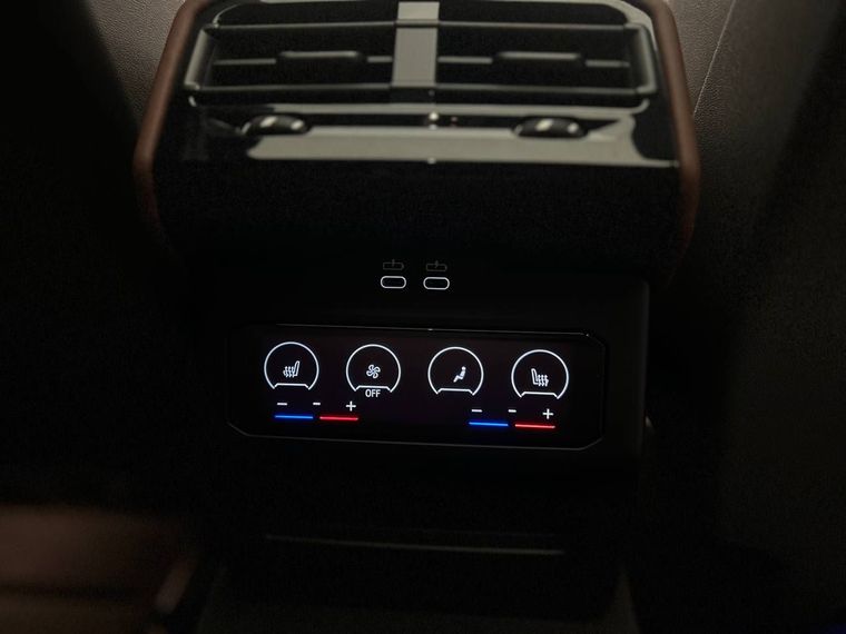 BMW 5 серия 2023 года, 9 554 км - вид 24