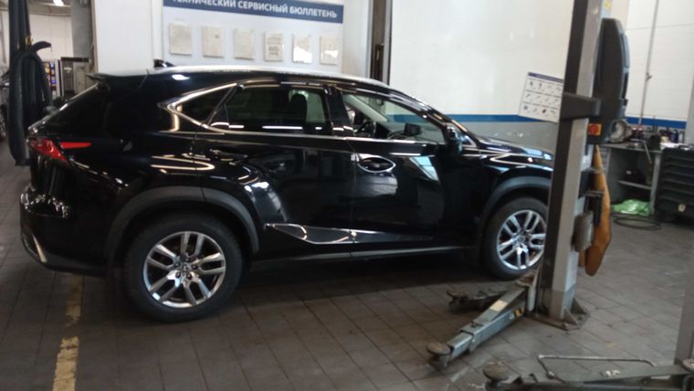 Lexus NX 2017 года, 105 675 км - вид 3