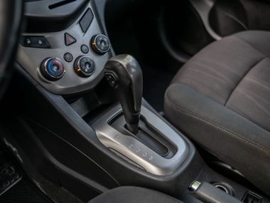 Chevrolet Aveo 2012 года, 139 080 км - вид 8