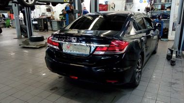 Honda Civic 2013 года, 195 551 км - вид 3