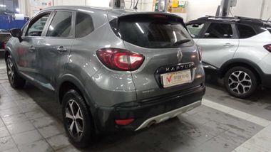 Renault Kaptur 2017 года, 151 863 км - вид 4