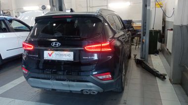 Hyundai Santa Fe 2019 года, 115 915 км - вид 3
