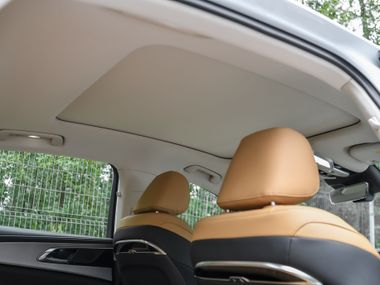 Hongqi H5 2023 года, 23 926 км - вид 16