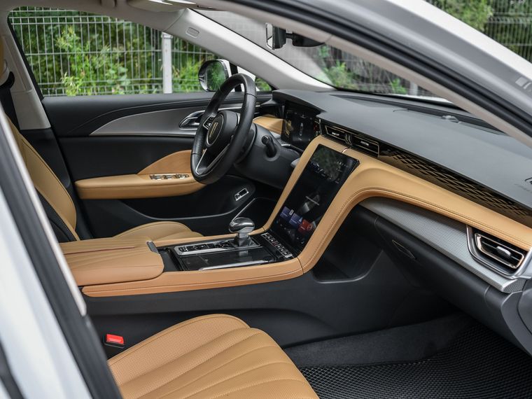 Hongqi H5 2023 года, 23 926 км - вид 17