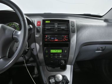 Hyundai Tucson 2004 года, 116 499 км - вид 11