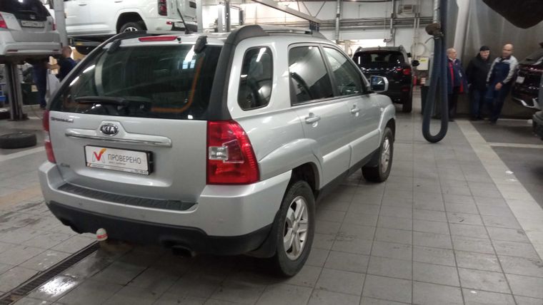 Kia Sportage 2009 года, 207 848 км - вид 3