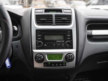 KIA Sportage 2009 года, 207 848 км - вид 7