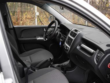 KIA Sportage 2009 года, 207 848 км - вид 12