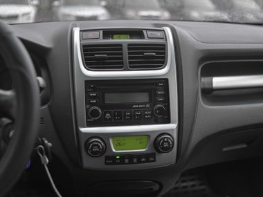 KIA Sportage 2009 года, 207 848 км - вид 7