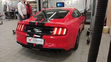 Ford Mustang 2016 года, 77 840 км - вид 3