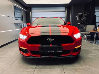 Ford Mustang 2016 года, 77 840 км - вид 3