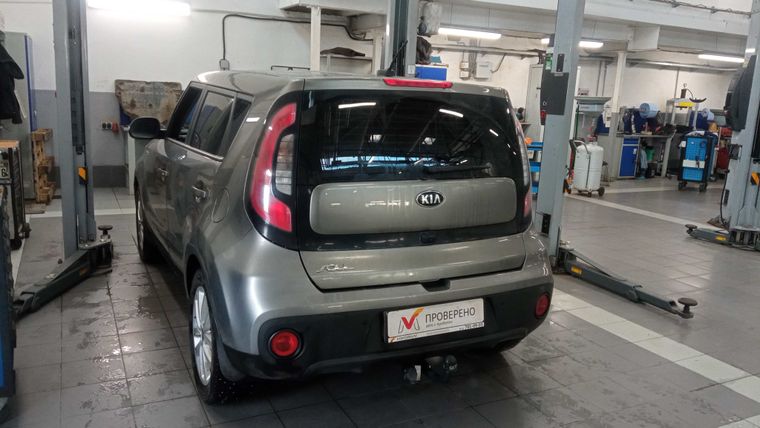 KIA Soul 2018 года, 119 353 км - вид 4