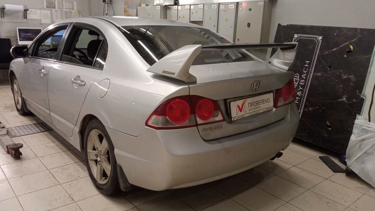Honda Civic 2007 года, 247 943 км - вид 4