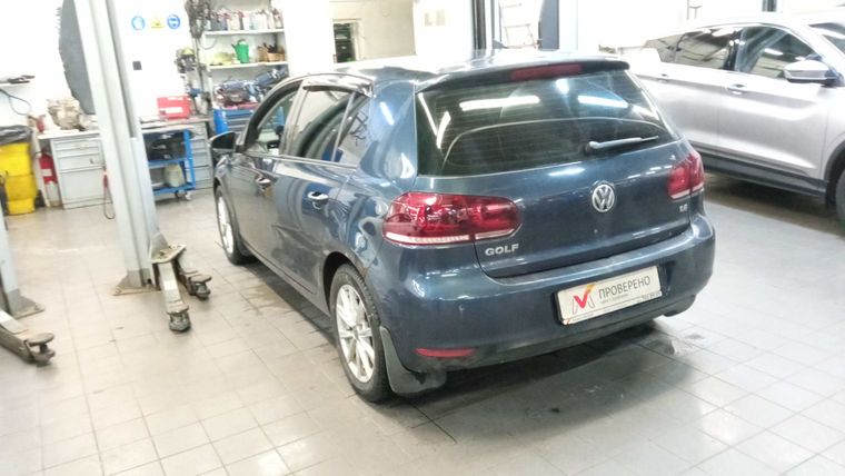 Volkswagen Golf 2011 года, 162 560 км - вид 4