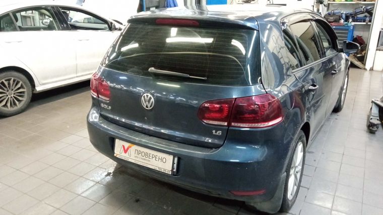 Volkswagen Golf 2011 года, 162 560 км - вид 3