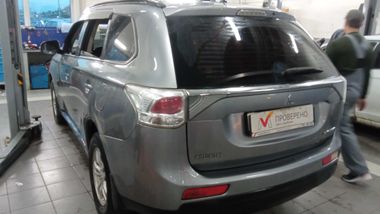 Mitsubishi Outlander 2012 года, 193 948 км - вид 4