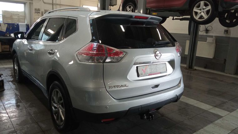 Nissan X-Trail 2016 года, 137 639 км - вид 4