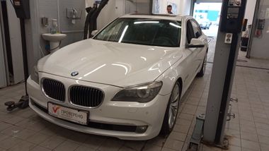 BMW 7 серия 2011 года, 296 436 км - вид 3