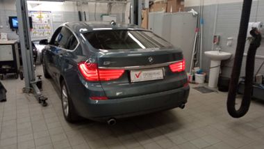 BMW 5 серия GT 2012 года, 160 416 км - вид 4