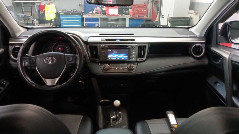 Toyota RAV4 2015 года, 81 000 км - вид 5