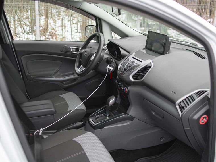Ford EcoSport 2018 года, 159 275 км - вид 11