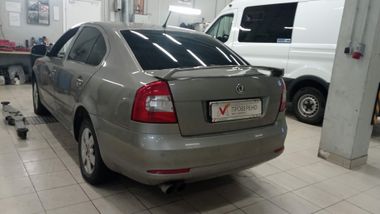 Skoda Octavia 2011 года, 264 987 км - вид 4