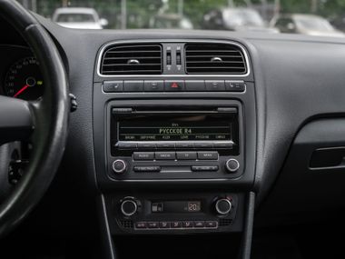 Volkswagen Polo 2012 года, 191 309 км - вид 7