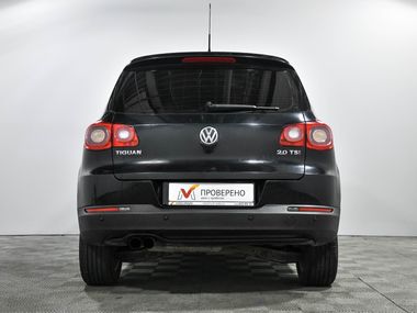 Volkswagen Tiguan 2010 года, 218 315 км - вид 5