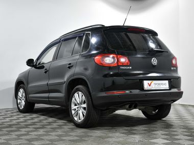 Volkswagen Tiguan 2010 года, 218 315 км - вид 6